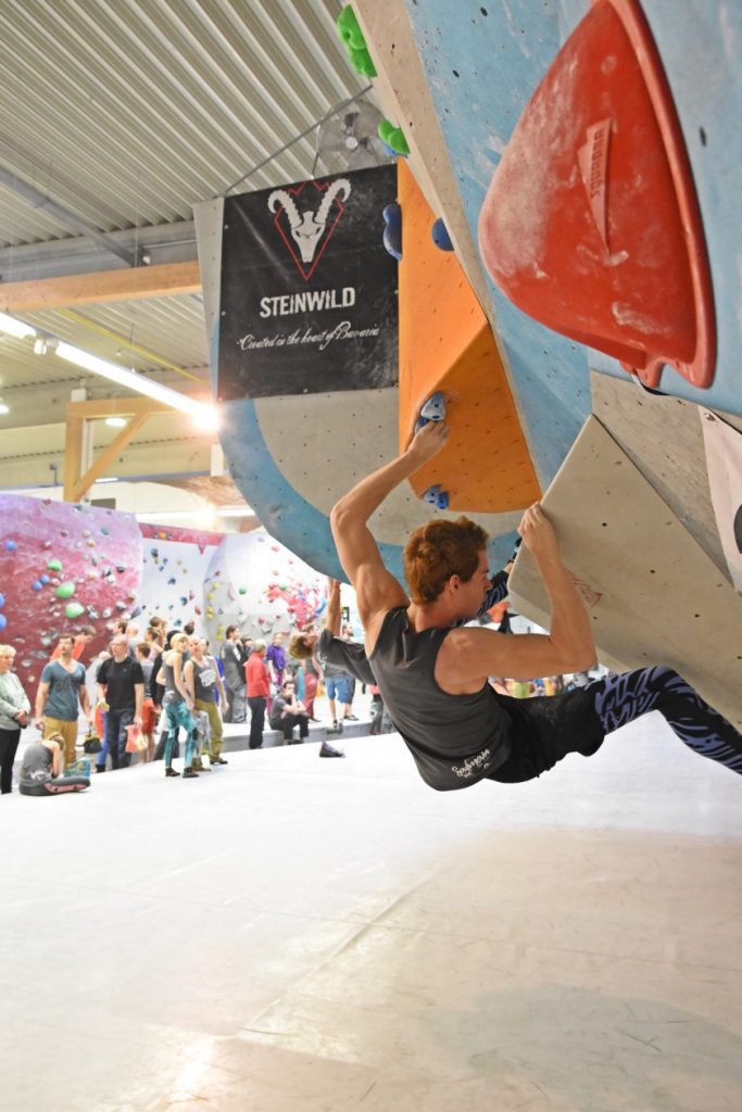 Spaßwettkampf Veranstaltung Soulmoves Süd 10.2 mit Bouldern und Klettern in der Boulderwelt Regensburg