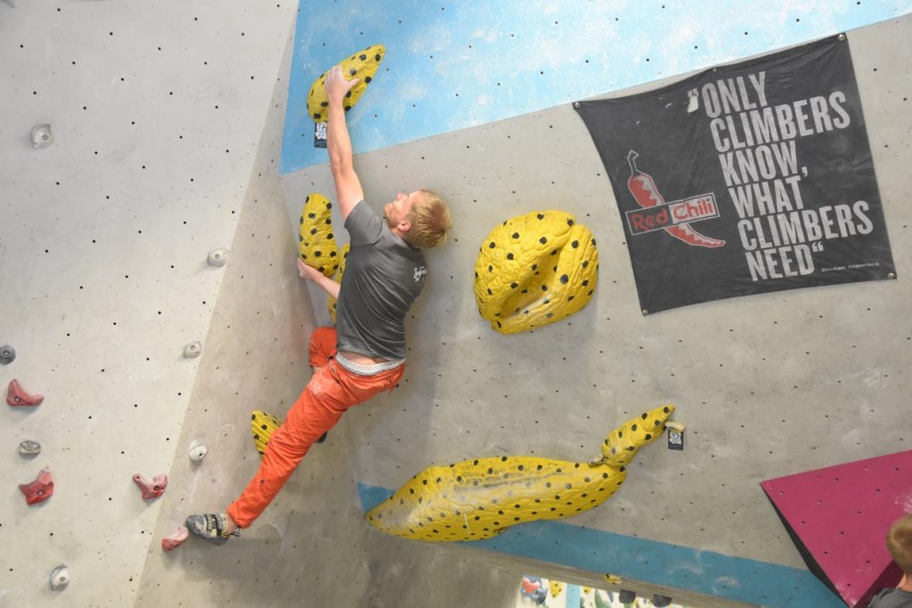 Spaßwettkampf Veranstaltung Soulmoves Süd 10.2 mit Bouldern und Klettern in der Boulderwelt Regensburg