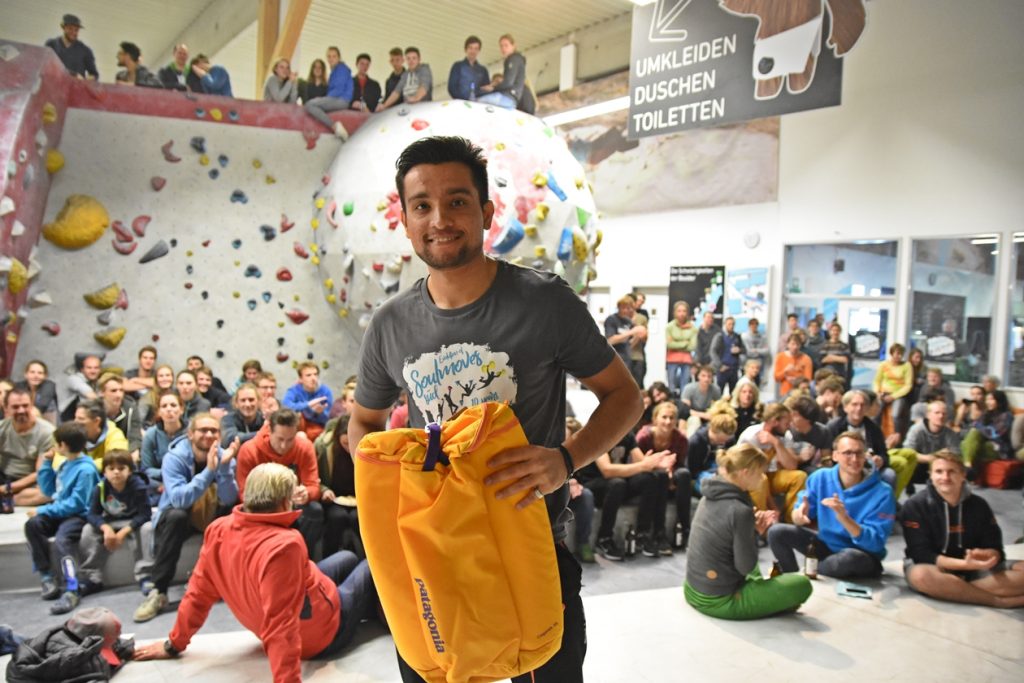 Spaßwettkampf Veranstaltung Soulmoves Süd 10.2 mit Bouldern und Klettern in der Boulderwelt Regensburg