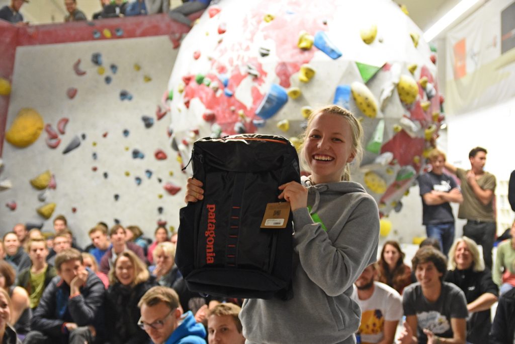 Spaßwettkampf Veranstaltung Soulmoves Süd 10.2 mit Bouldern und Klettern in der Boulderwelt Regensburg