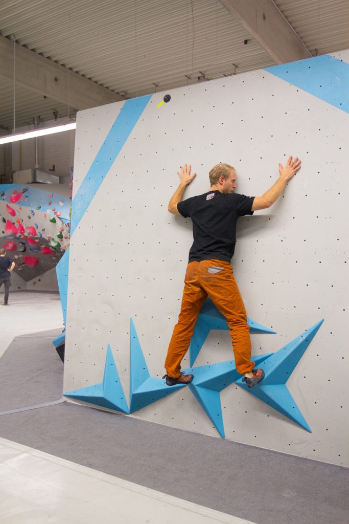 Kostenlose Tech Session 2018 in der Boulderwelt Regensburg. Verbessert Eure Bouldertechnik und lasst Euch coachen.