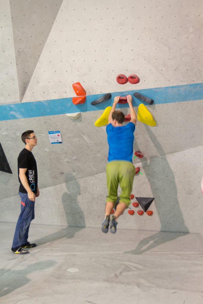 Kostenlose Tech Session 2018 in der Boulderwelt Regensburg. Verbessert Eure Bouldertechnik und lasst Euch coachen.