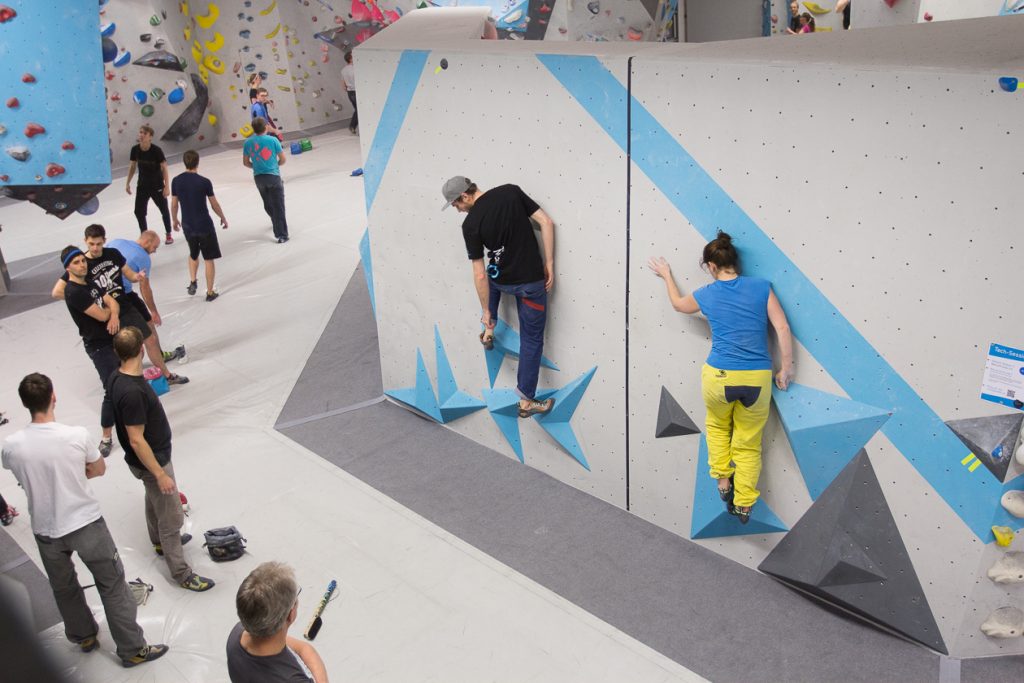 Kostenlose Tech Session 2018 in der Boulderwelt Regensburg. Verbessert Eure Bouldertechnik und lasst Euch coachen.