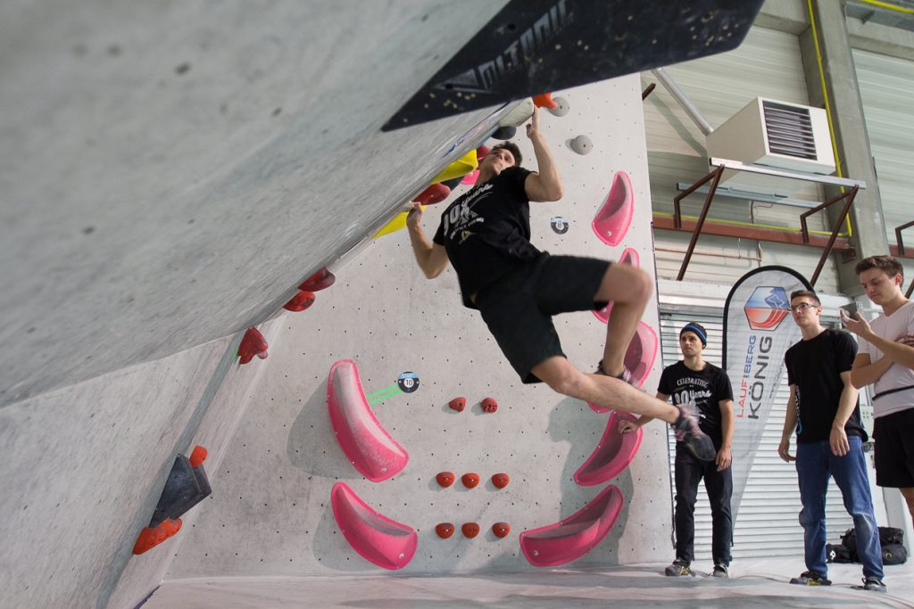 Kostenlose Tech Session 2018 in der Boulderwelt Regensburg. Verbessert Eure Bouldertechnik und lasst Euch coachen.