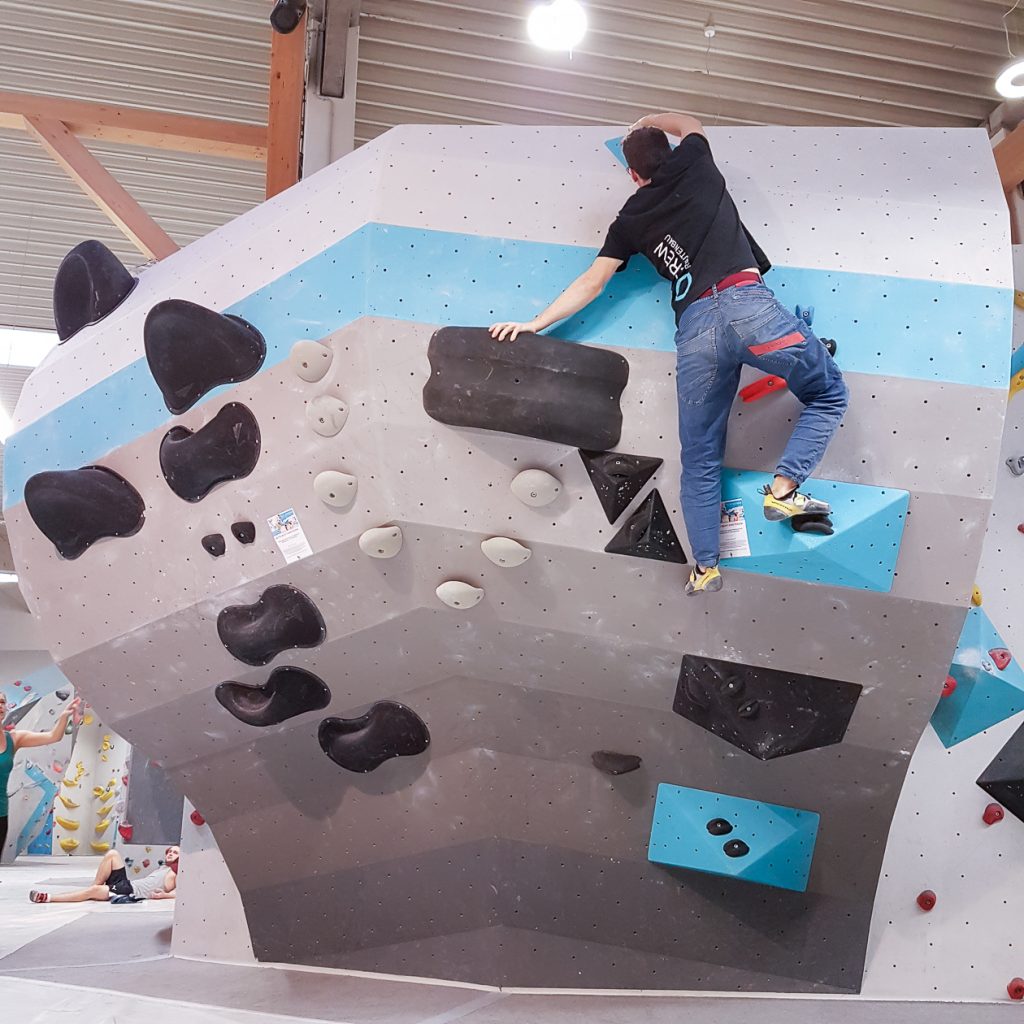 Kostenlose Tech Session 2018 in der Boulderwelt Regensburg. Verbessert Eure Bouldertechnik und lasst Euch coachen.