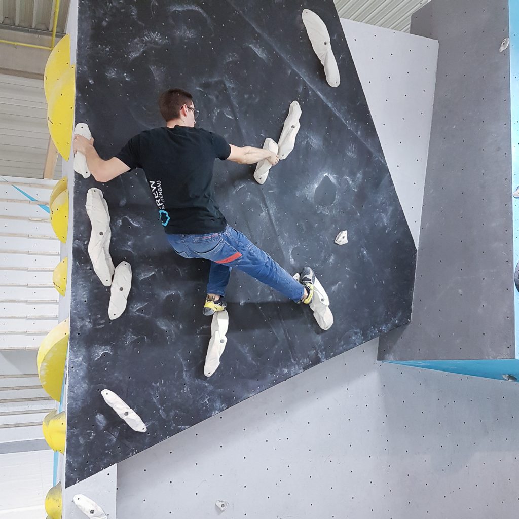 Kostenlose Tech Session 2018 in der Boulderwelt Regensburg. Verbessert Eure Bouldertechnik und lasst Euch coachen.