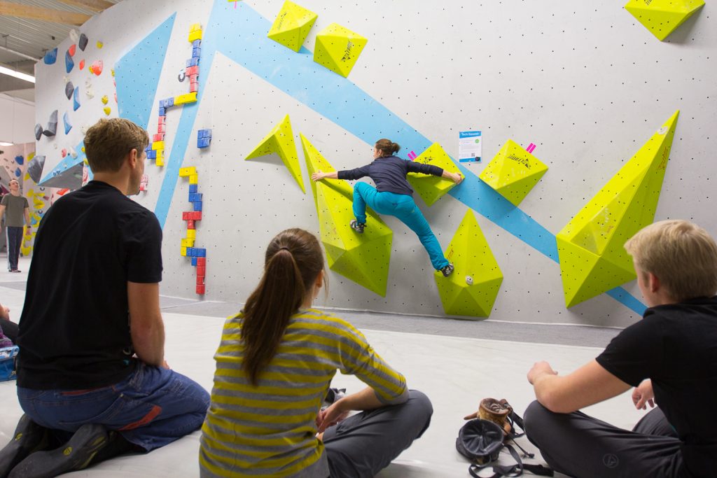 Kostenlose Tech Session 2018 in der Boulderwelt Regensburg. Verbessert Eure Bouldertechnik und lasst Euch coachen.