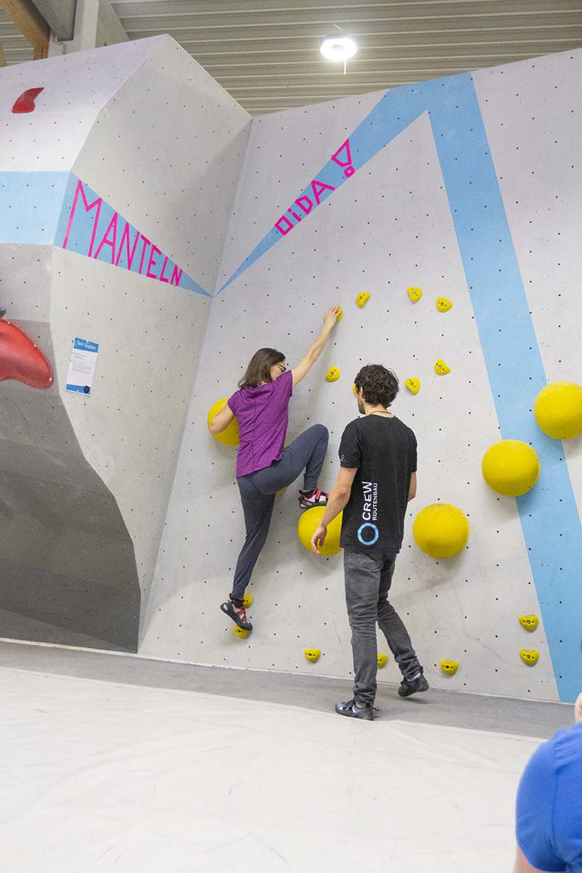 Gratis Techniken erlernen und von unserer Routenbau udn Trainer Crew coachen lassen bei der Tech Session in der Boulderwelt Regensburg