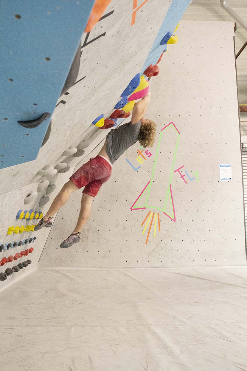 Gratis Techniken erlernen und von unserer Routenbau udn Trainer Crew coachen lassen bei der Tech Session in der Boulderwelt Regensburg