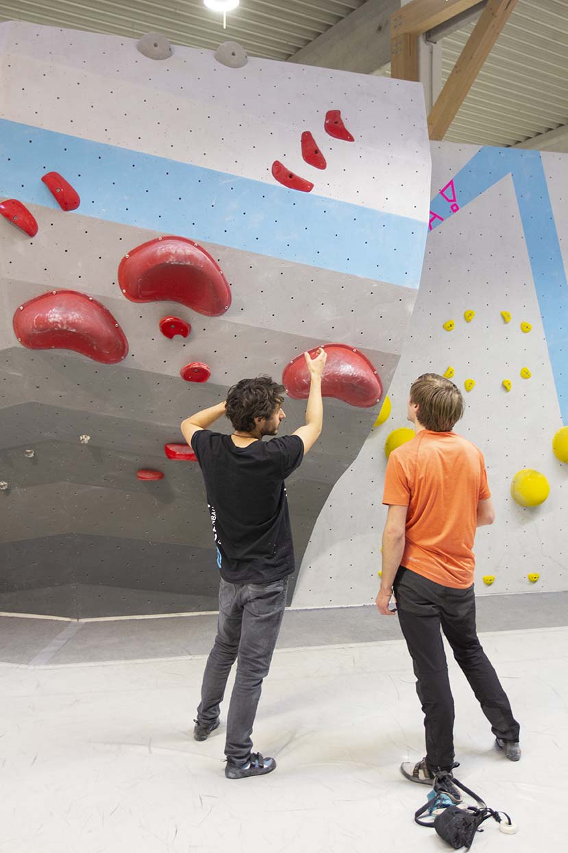 Gratis Techniken erlernen und von unserer Routenbau udn Trainer Crew coachen lassen bei der Tech Session in der Boulderwelt Regensburg